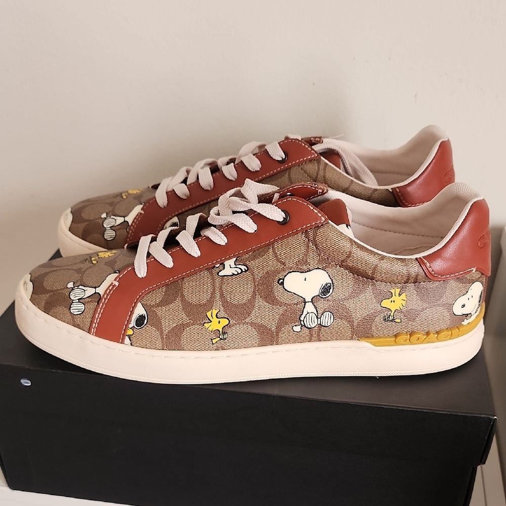 Coach ' Brown Snoopy Sneakers